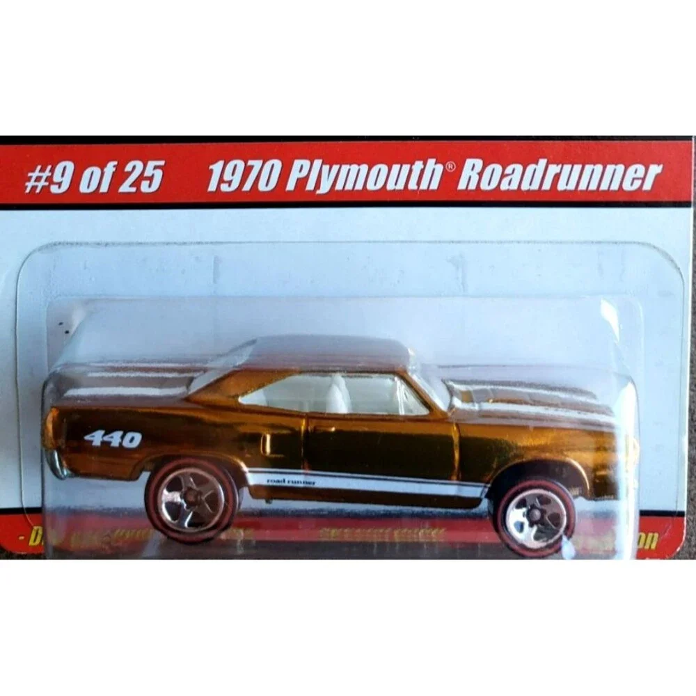 2005 Hot Wheels 1970 PLYMOUTH ROADRUNNER 440 Spectraflame Gold CLASSICS SERIES 1